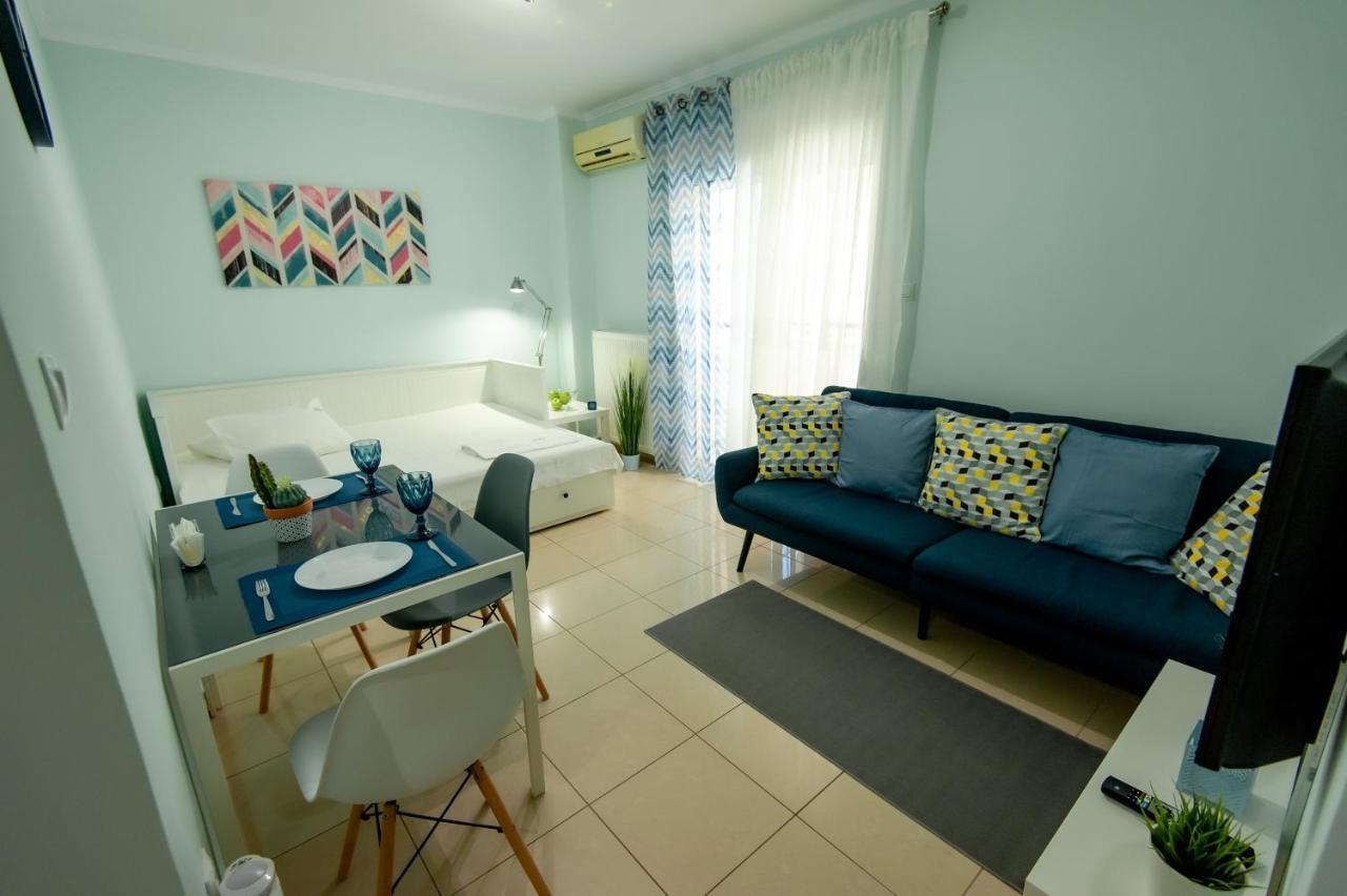 Appartamento Aegean Studio By The Sea II Peraía Esterno foto
